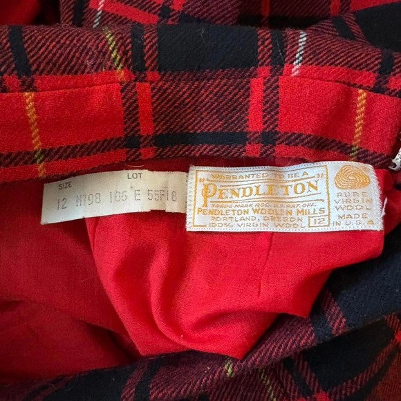 1970s vintage red and black plaid wool Pendleton trousers #plaid size‎ 12' - Picture 3 of 3